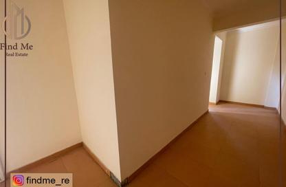 Apartment - 3 Bedrooms - 2 Bathrooms for rent in Riffa - Southern Governorate