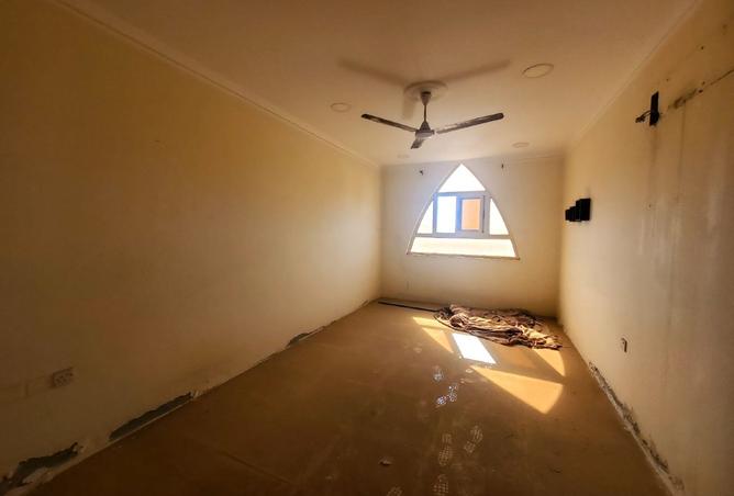 960372 - Property Image 3