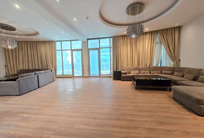 960402 - Property Main Image