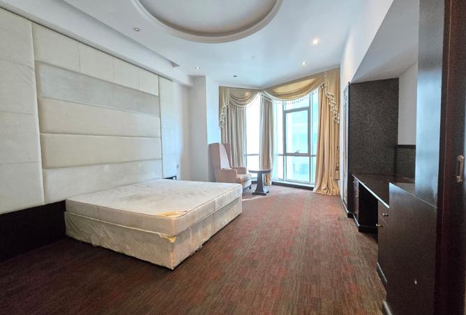 960402 - Property Image 2