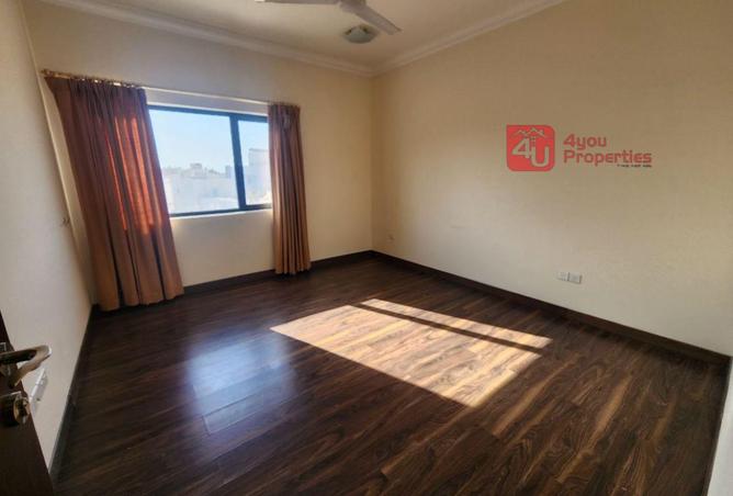 960503 - Property Image 3