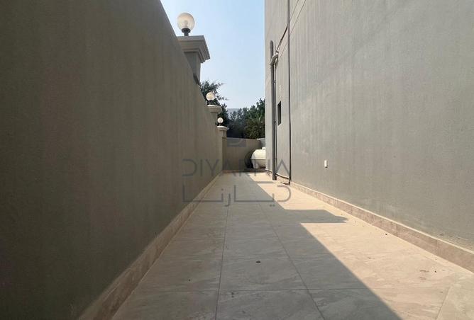 960808 - Property Image 2
