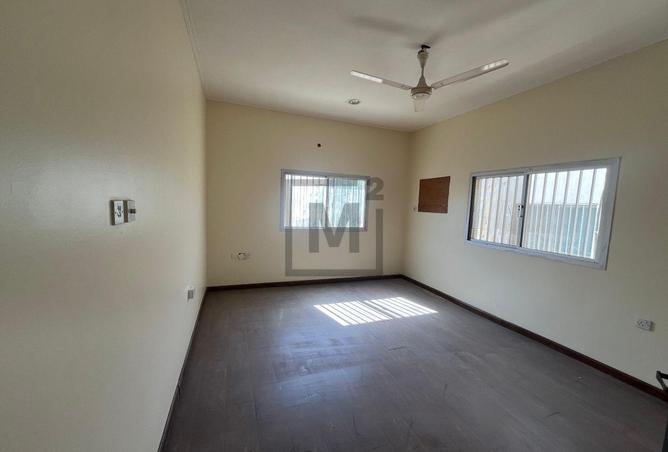 962889 - Property Image 3