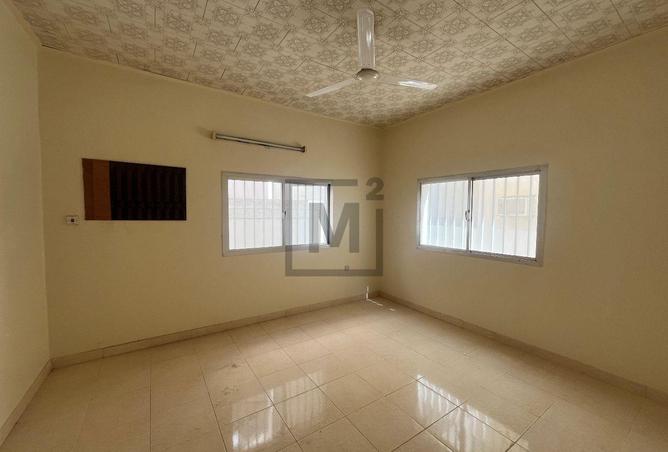 962889 - Property Image 2