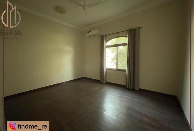 961737 - Property Image 2
