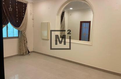 Whole Building - 7+ Bedrooms - 7+ Bathrooms for sale in Galali - Muharraq Governorate Whole Building - 7+ Bedrooms - 7+ Bathrooms for sale in Galali - Muharraq Governorate