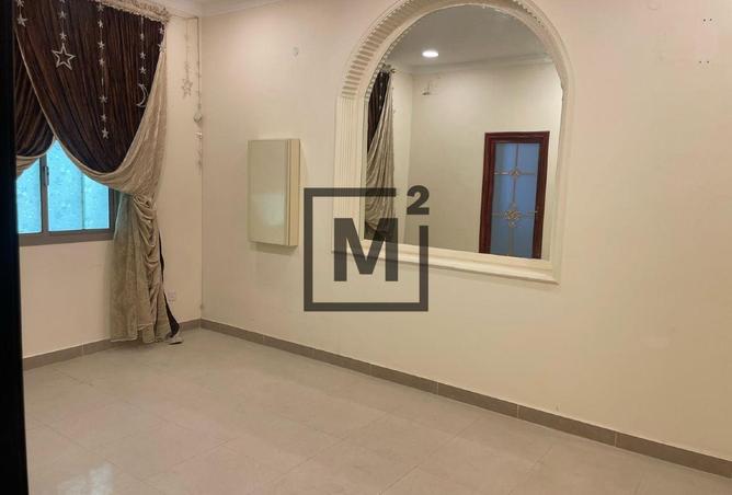962879 - Property Image 2