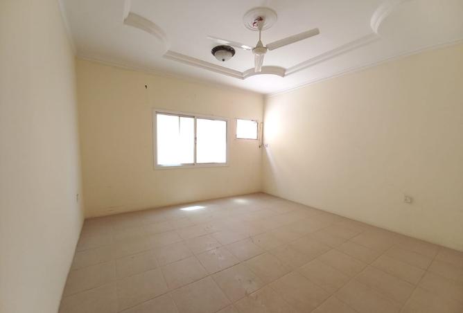 963255 - Property Image 2