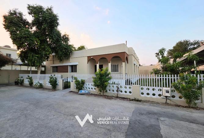 964041 - Property Main Image