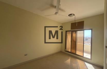 Whole Building - Studio - 7+ Bathrooms for sale in Muharraq - Muharraq Governorate