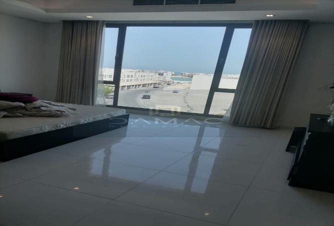 964165 - Property Main Image