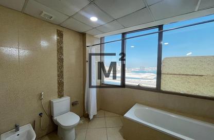 Apartment - 4 Bedrooms - 5 Bathrooms for sale in Al Juffair - Capital Governorate