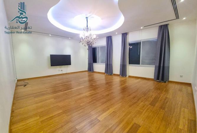 965023 - Property Main Image