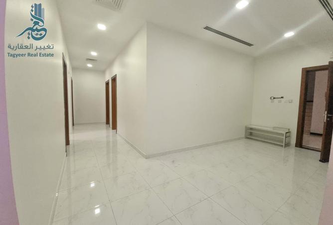 965023 - Property Image 2