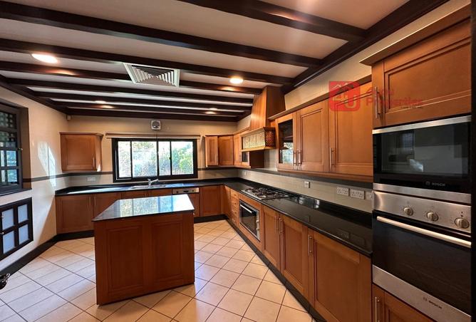 966335 - Property Image 2