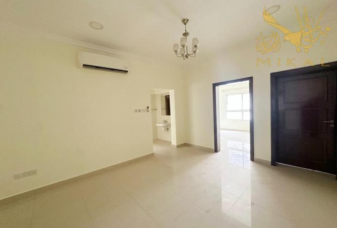 966357 - Property Image 2