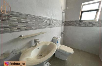 Apartment - 1 Bedroom - 1 Bathroom for rent in Sanabis - Manama - Capital Governorate