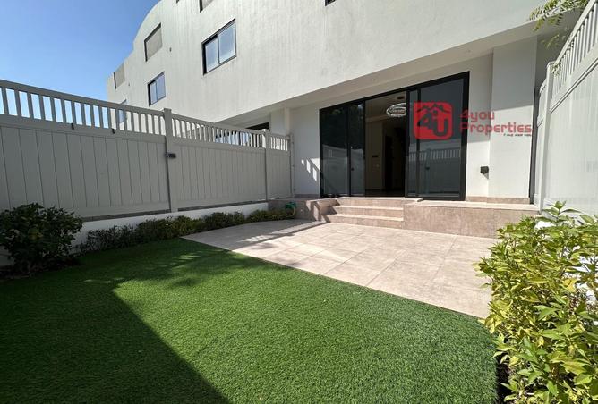 967236 - Property Main Image