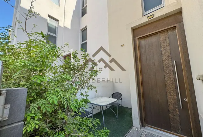 967435 - Property Image 2