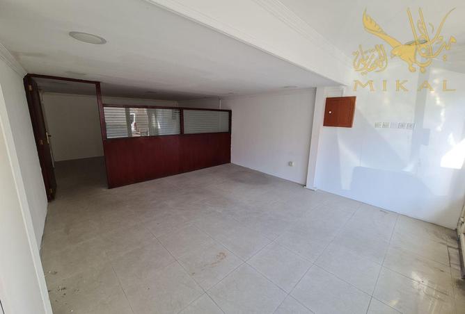 967788 - Property Image 2