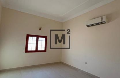 Apartment - 2 Bedrooms - 2 Bathrooms for rent in Bani Jamra - Northern Governorate