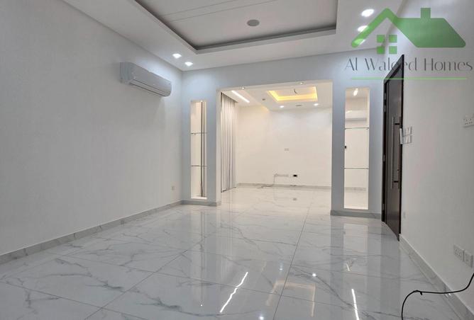 968285 - Property Image 3