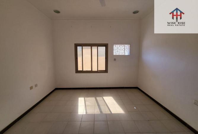 968451 - Property Image 3