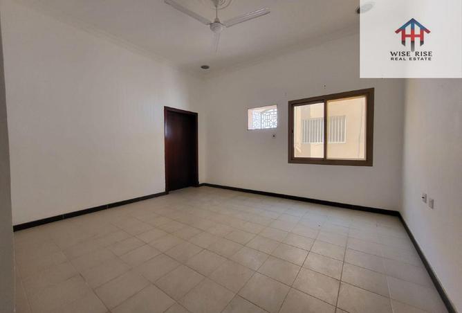 968451 - Property Image 2