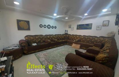 Villa - 4 Bedrooms - 5 Bathrooms for sale in Sanad - Central Governorate