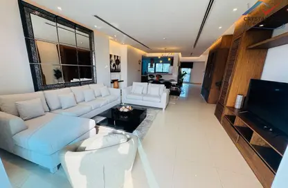 شقة - 3 غرف نوم - 5 حمامات للايجار في جزيرة الريف - محافظة العاصمة