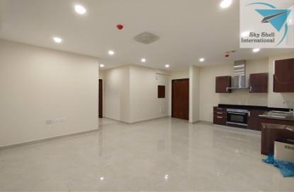 Apartment - 2 Bedrooms - 2 Bathrooms for rent in Al Burhama - Manama - Capital Governorate