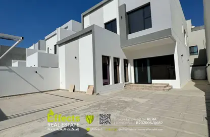 Villa - 3 Bedrooms - 5 Bathrooms for sale in Hamad Town - Northern Governorate