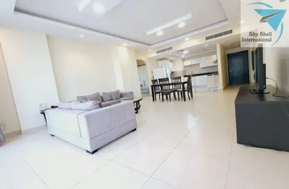 Apartment - 2 Bedrooms - 2 Bathrooms for rent in Al Juffair - Capital Governorate