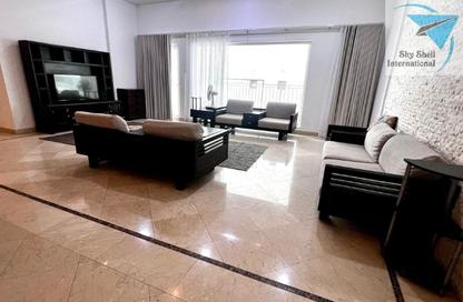 Apartment - 2 Bedrooms - 3 Bathrooms for rent in Al Juffair - Capital Governorate