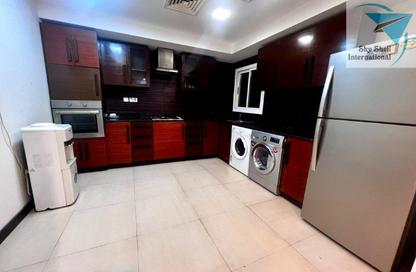 Apartment - 2 Bedrooms - 3 Bathrooms for rent in Al Juffair - Capital Governorate