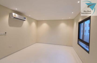 Apartment - 2 Bedrooms - 3 Bathrooms for rent in Hidd - Muharraq Governorate