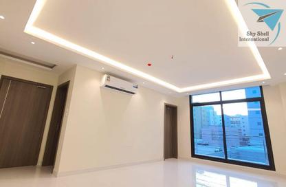 Apartment - 2 Bedrooms - 3 Bathrooms for rent in Hidd - Muharraq Governorate