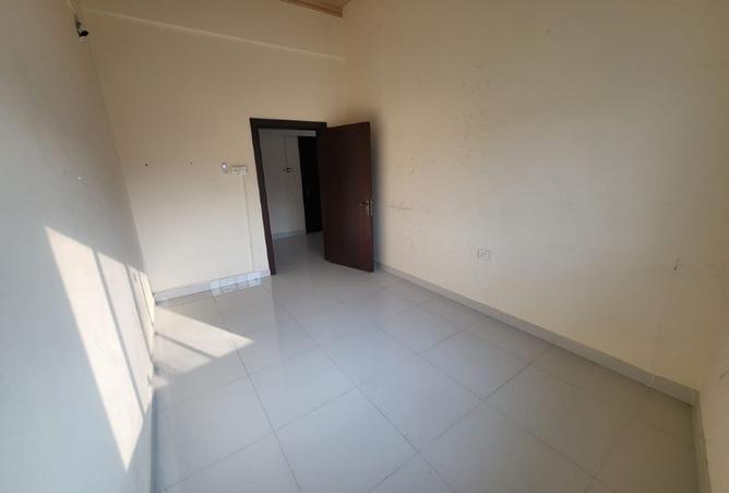 971525 - Property Image 3