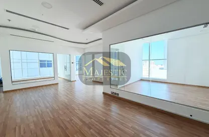 Office Space - 2 Bedrooms - 2 Bathrooms for rent in Seef - Capital Governorate