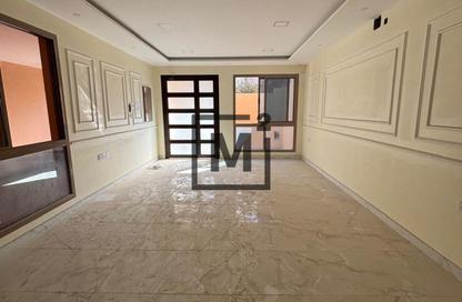 Villa - 5 Bedrooms - 6 Bathrooms for sale in Busaiteen - Muharraq Governorate