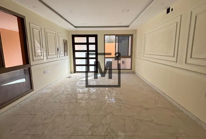 973162 - Property Image 2
