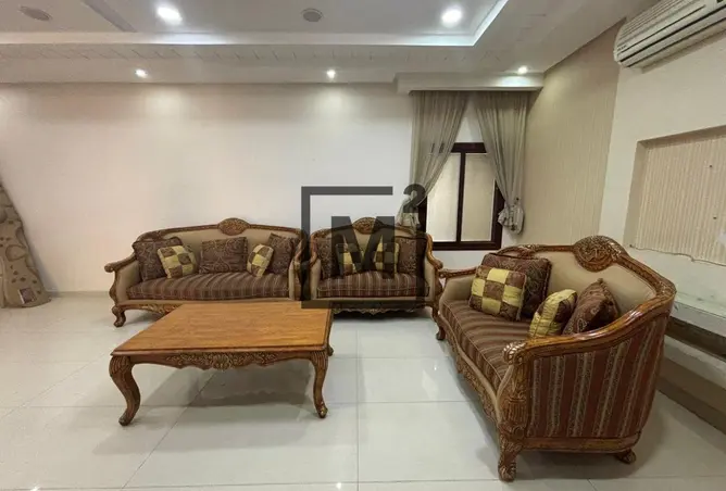 973160 - Property Image 2