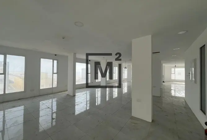 981999 - Property Image 3