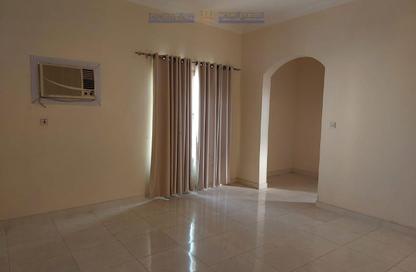 Apartment - 2 Bedrooms - 2 Bathrooms for rent in Jeblat Hebshi - Northern Governorate