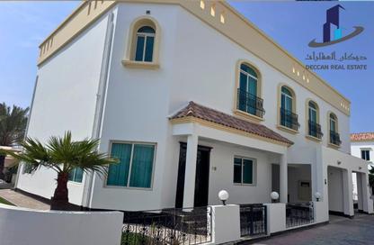 Villa - 3 Bedrooms - 5 Bathrooms for rent in Janabiya - Northern Governorate