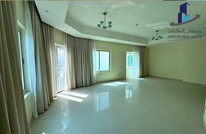 Villa - 3 Bedrooms - 5 Bathrooms for rent in Janabiya - Northern Governorate