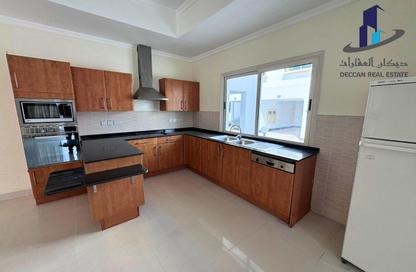 Villa - 3 Bedrooms - 5 Bathrooms for rent in Janabiya - Northern Governorate