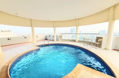 Apartment - 3 Bedrooms - 3 Bathrooms for rent in Zinj - Manama - Capital Governorate