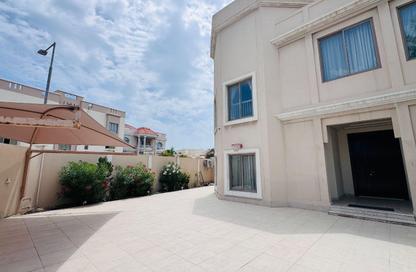 Villa - 5 Bedrooms - 5 Bathrooms for rent in Tubli - Central Governorate