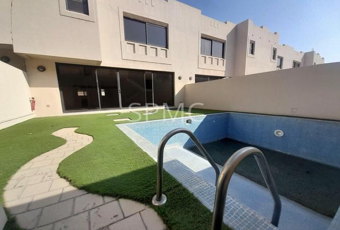 992923 - Property Image 2